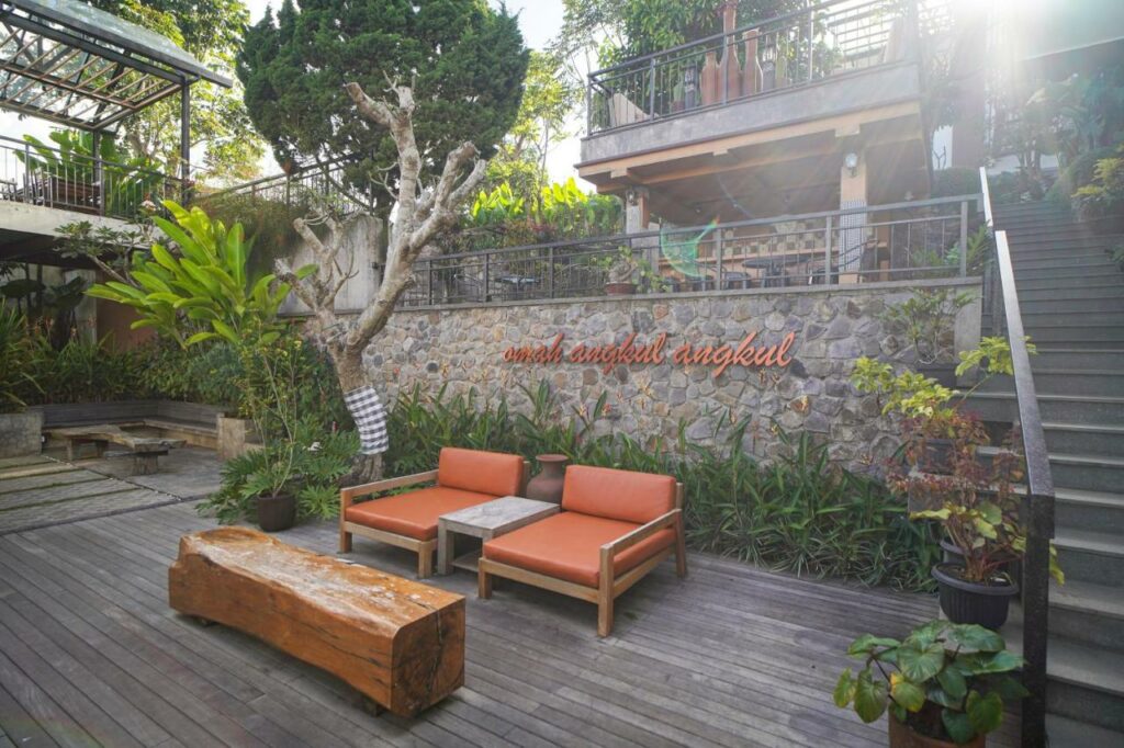 Omah Angkul Angkul Villa